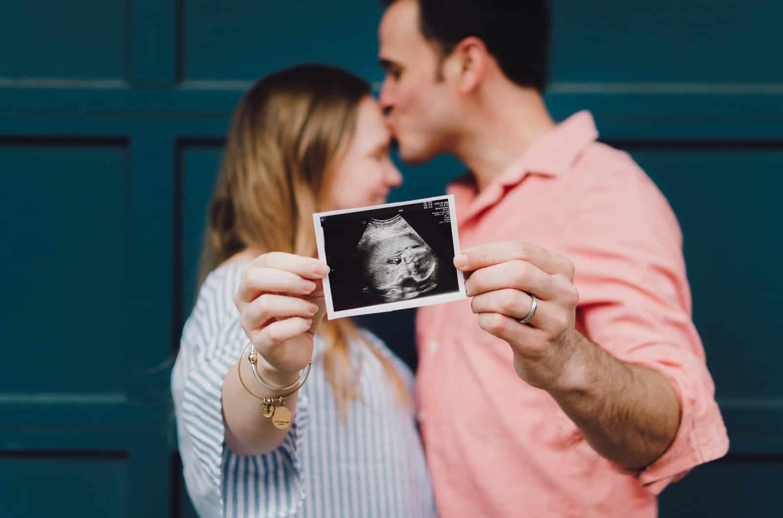 Canadian Reproductive Tool for IVF Patients Expands Globally to Become First Fully AI Medtech of its Kind